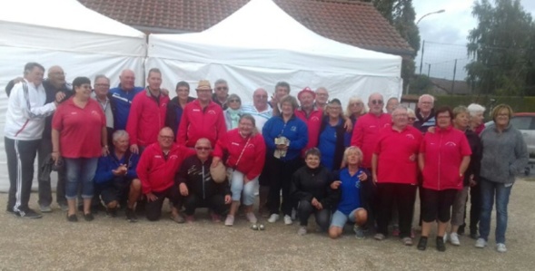 Les saint rémois avec leurs hôtes de Beaune les Mines. Les saint rémois avec leurs hôtes de Beaune les Mines.