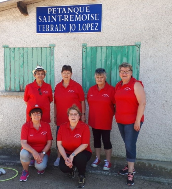 L'équipe de Coupe d'Allier : Martine, Françoise, Eliane, Béatrice. Accroupies : Nicole et Marie Ange L'équipe de Coupe d'Allier : Martine, Françoise, Eliane, Béatrice. Accroupies : Nicole et Marie Ange