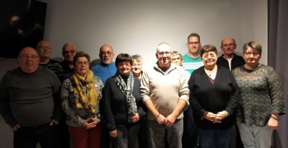 Le nouveau comité directeur réuni pour la photo souvenir. Le nouveau comité directeur réuni pour la photo souvenir.