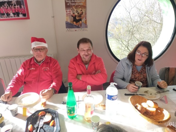 Daniel aussi fait son grand retour au club et il a promis au Père Noël d'être sage !