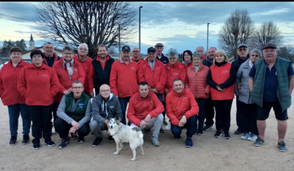 22 LICENCIÉS AU CONCOURS DOUBLETTE À LA MÊLÉE 22 LICENCIÉS AU CONCOURS DOUBLETTE À LA MÊLÉE