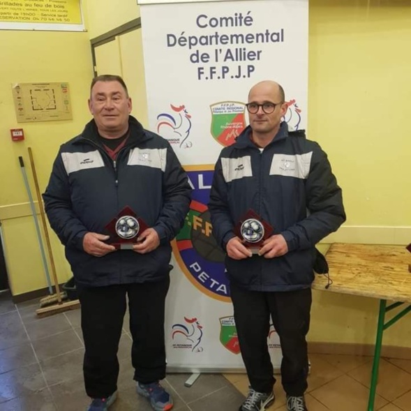 Les vice champions Philippe Sarron et Patrice Boyer de Saulzet Les vice champions Philippe Sarron et Patrice Boyer de Saulzet