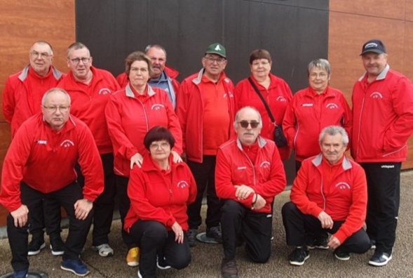 MONIQUE, CHRISTIAN ET KÉKÉ SE QUALIFIENT AUX CHAMPIONNATS D'ALLIER TRIPLETTE VÉTÉRANS A MONTAIGUET EN FOREZ MONIQUE, CHRISTIAN ET KÉKÉ SE QUALIFIENT AUX CHAMPIONNATS D'ALLIER TRIPLETTE VÉTÉRANS A MONTAIGUET EN FOREZ