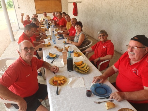 Prendre des forces avant la bataille une recette gagnante pour nos amis ! ! Prendre des forces avant la bataille une recette gagnante pour nos amis ! !