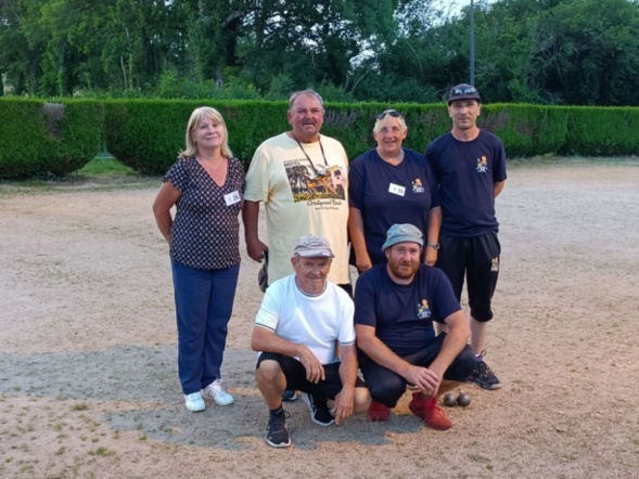 DANIELLE, CHRISTIAN ET ALAIN REMPORTENT LE CONCOURS (B) TRIPLETTE MIXTE A MONTAIGUT EN COMBRAILLE DANIELLE, CHRISTIAN ET ALAIN REMPORTENT LE CONCOURS (B) TRIPLETTE MIXTE A MONTAIGUT EN COMBRAILLE