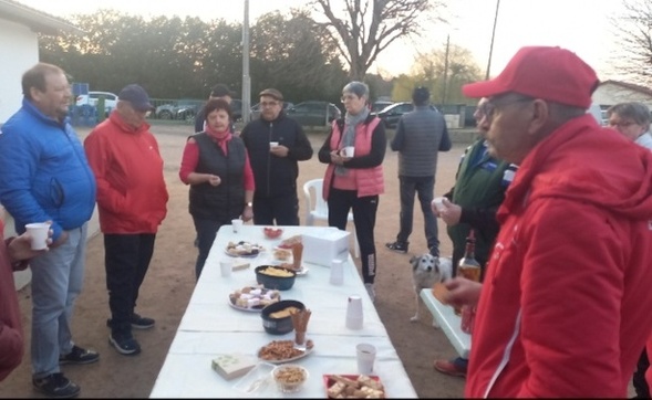 NOTRE PRÉSIDENTE NICOLE A FÊTÉ SES 70 PRINTEMPS NOTRE PRÉSIDENTE NICOLE A FÊTÉ SES 70 PRINTEMPS