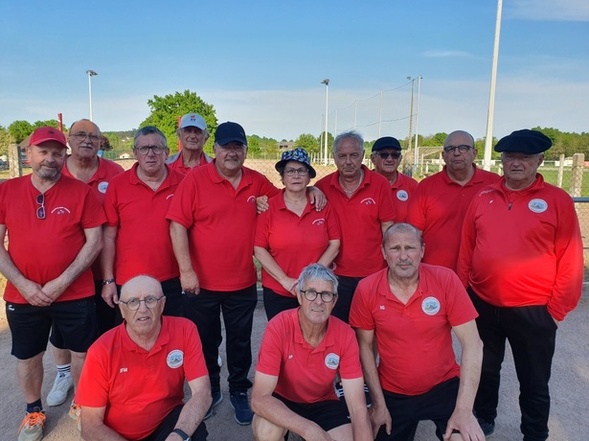 L'ÉQUIPE VÉTÉRAN (A) S'IMPOSE FACE A NEUILLY EN CHAMPIONNAT DES CLUBS