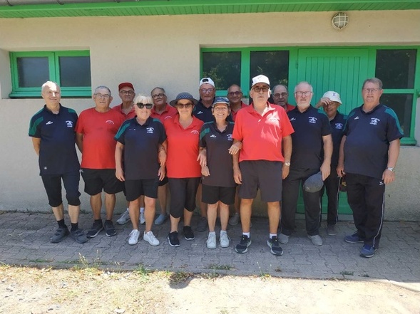 LES VÉTÉRANS (B) RENOUENT AVEC LA VICTOIRE EN S'IMPOSANT A MONTBETON EN CHAMPIONNAT DES CLUBS LES VÉTÉRANS (B) RENOUENT AVEC LA VICTOIRE EN S'IMPOSANT A MONTBETON EN CHAMPIONNAT DES CLUBS