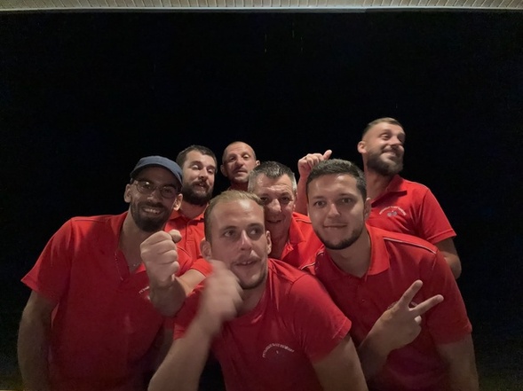 LES SENIORS ACCEDENT AUX DEMIES FINALES DE COUPE D'ALLIER EN BATTANT CHAMBLET LES SENIORS ACCEDENT AUX DEMIES FINALES DE COUPE D'ALLIER EN BATTANT CHAMBLET