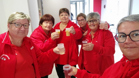 Les filles pensaient fêter la montée...mais le lendemain c'était la déception ! Les filles pensaient fêter la montée...mais le lendemain c'était la déception !