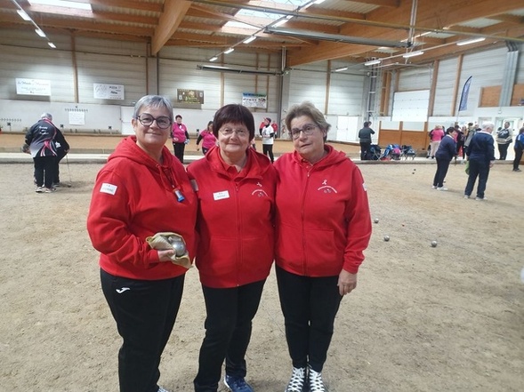 BEAU PARCOURS DE SANDRINE, NICOLE ET MARIE ANGE AU SEMI MARATHON "OCTOBRE ROSE" A MONTLUCON BEAU PARCOURS DE SANDRINE, NICOLE ET MARIE ANGE AU SEMI MARATHON "OCTOBRE ROSE" A MONTLUCON