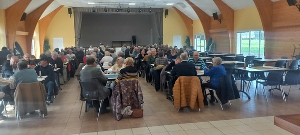 58 ÉQUIPES ONT PARTICIPÉ A NOTRE CONCOURS DE BELOTE 58 ÉQUIPES ONT PARTICIPÉ A NOTRE CONCOURS DE BELOTE