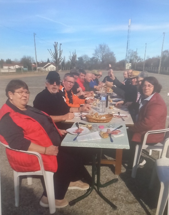 UN BON NETTOYAGE DE PRINTEMPS EFFECTUÉ PAR NOS VÉTÉRANS UN BON NETTOYAGE DE PRINTEMPS EFFECTUÉ PAR NOS VÉTÉRANS