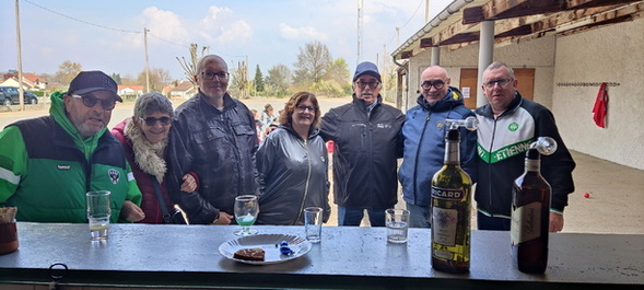 Les supporters ont arrosé la victoire  avec modération !