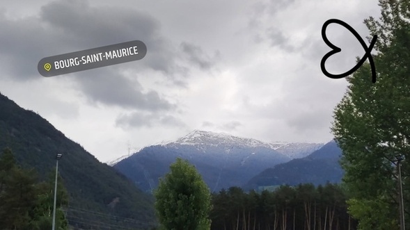 MARIE ANGE ET BERNARD NE SORTENT PAS DE POULE AU CHAMPIONNAT AURA A BOURG SAINT MAURICE (71)