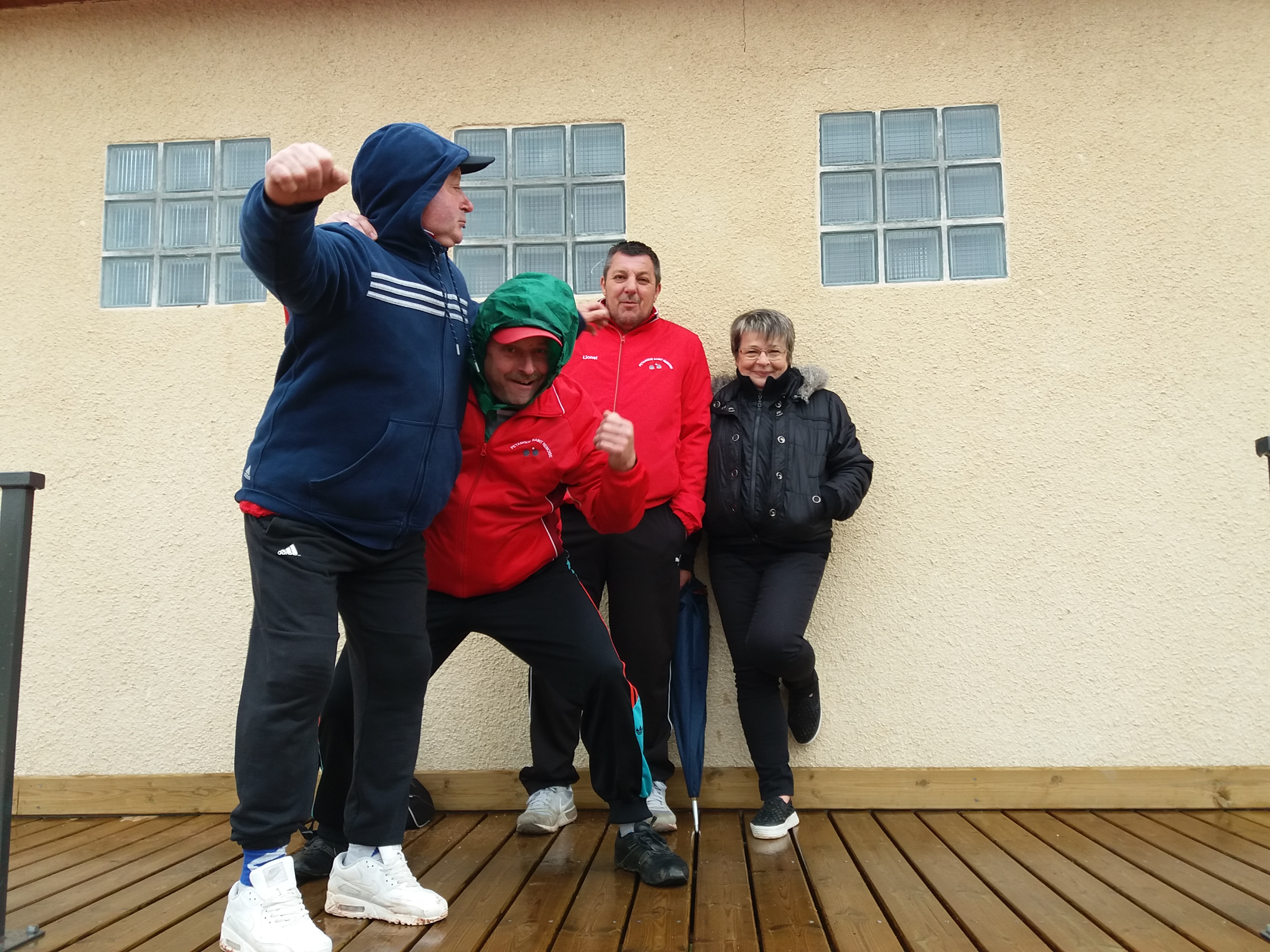 Les supporters saint rémois comme le temps...déchaînés ! !  ! Les supporters saint rémois comme le temps...déchaînés ! !  !