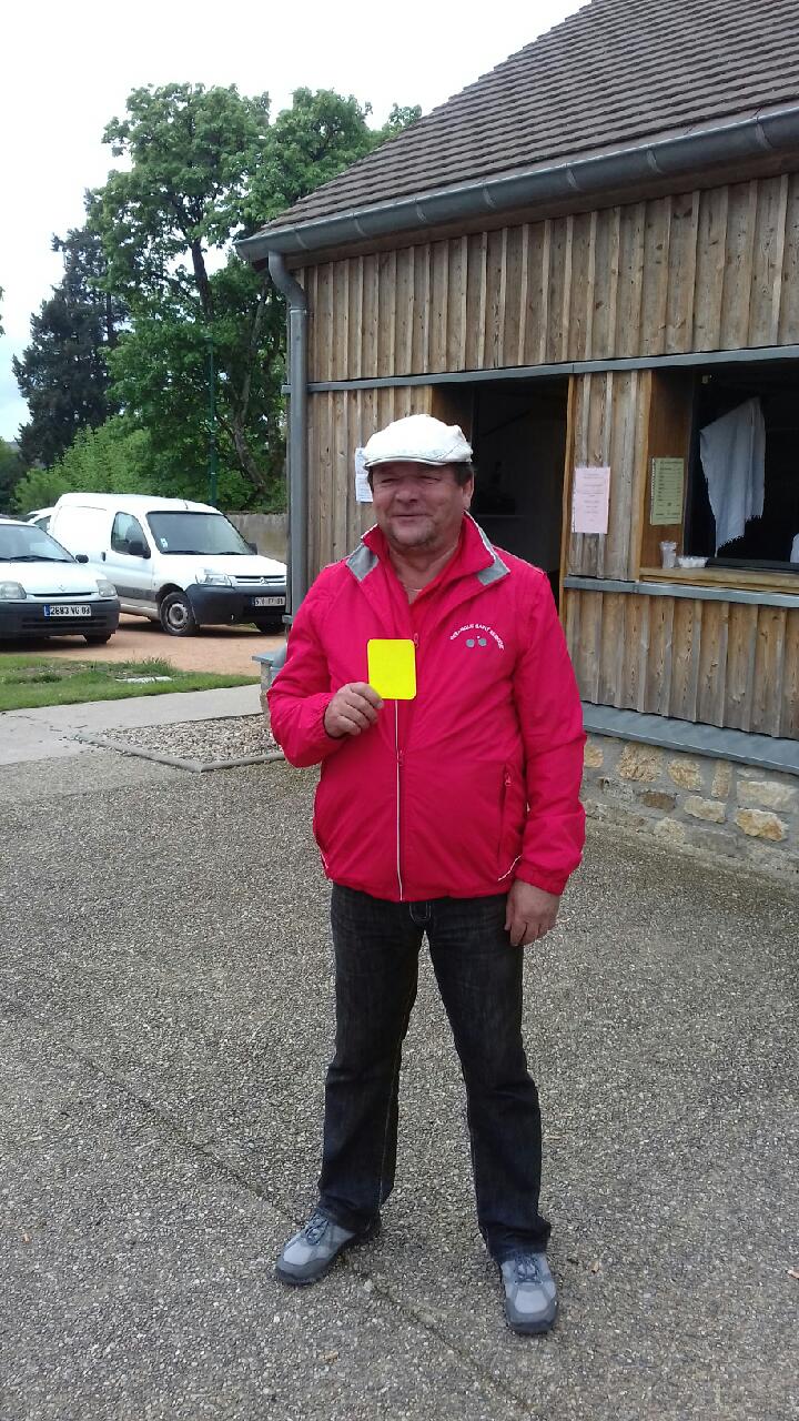 Daniel, déjà au jaune à 09h45 ! Daniel, déjà au jaune à 09h45 !