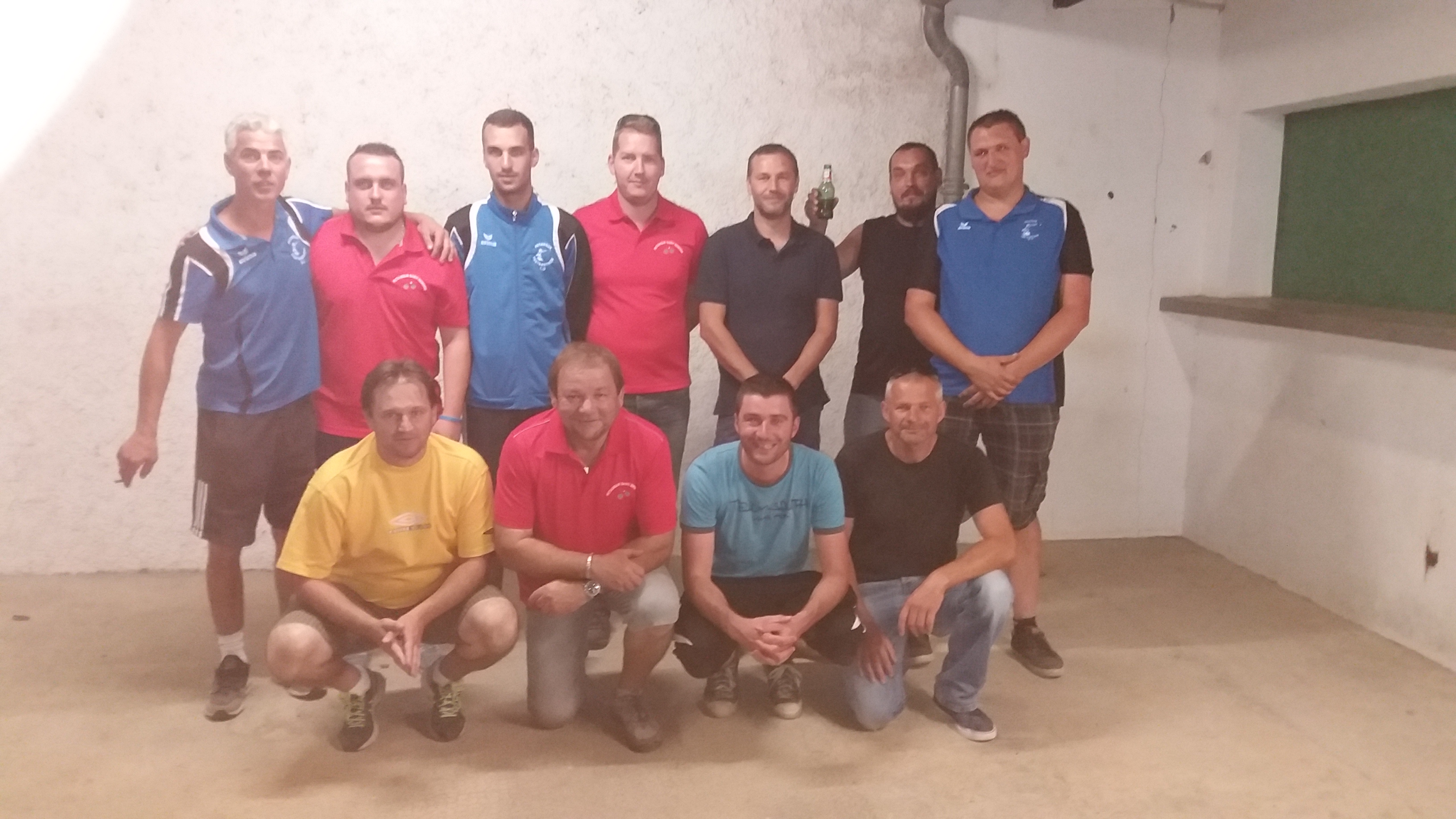 LES SENIORS (A) ACCEDENT AUX DEMIES FINALES DE COUPE D'ALLIER EN BATTANT TRETEAU