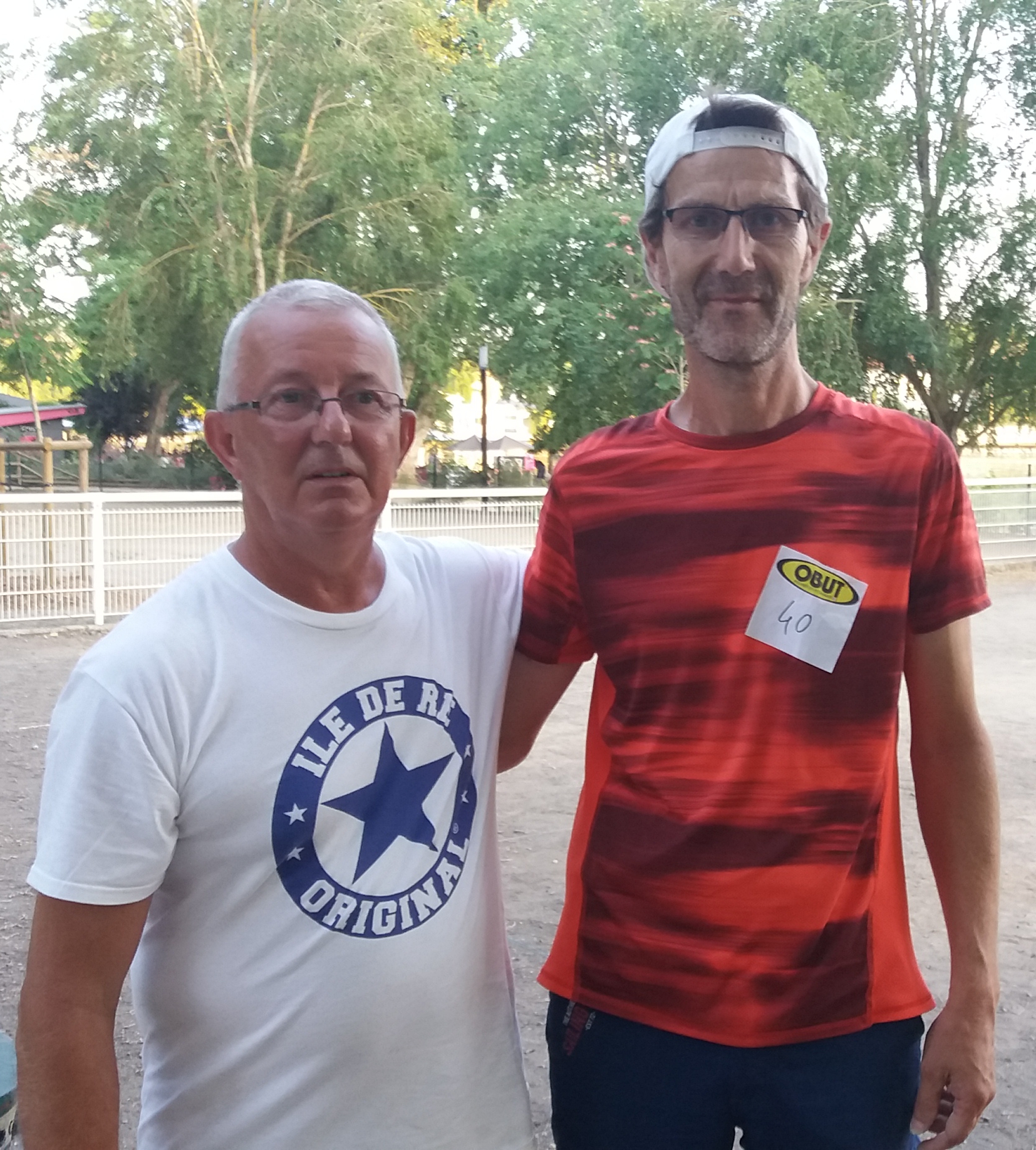 Les 2 finalistes du concours C réunis pour la photo souvenir. Les 2 finalistes du concours C réunis pour la photo souvenir.