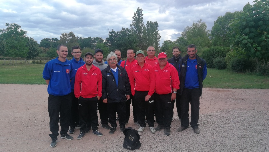 Treban et Saint Rémy réunis pour la photo souvenir. Treban et Saint Rémy réunis pour la photo souvenir.