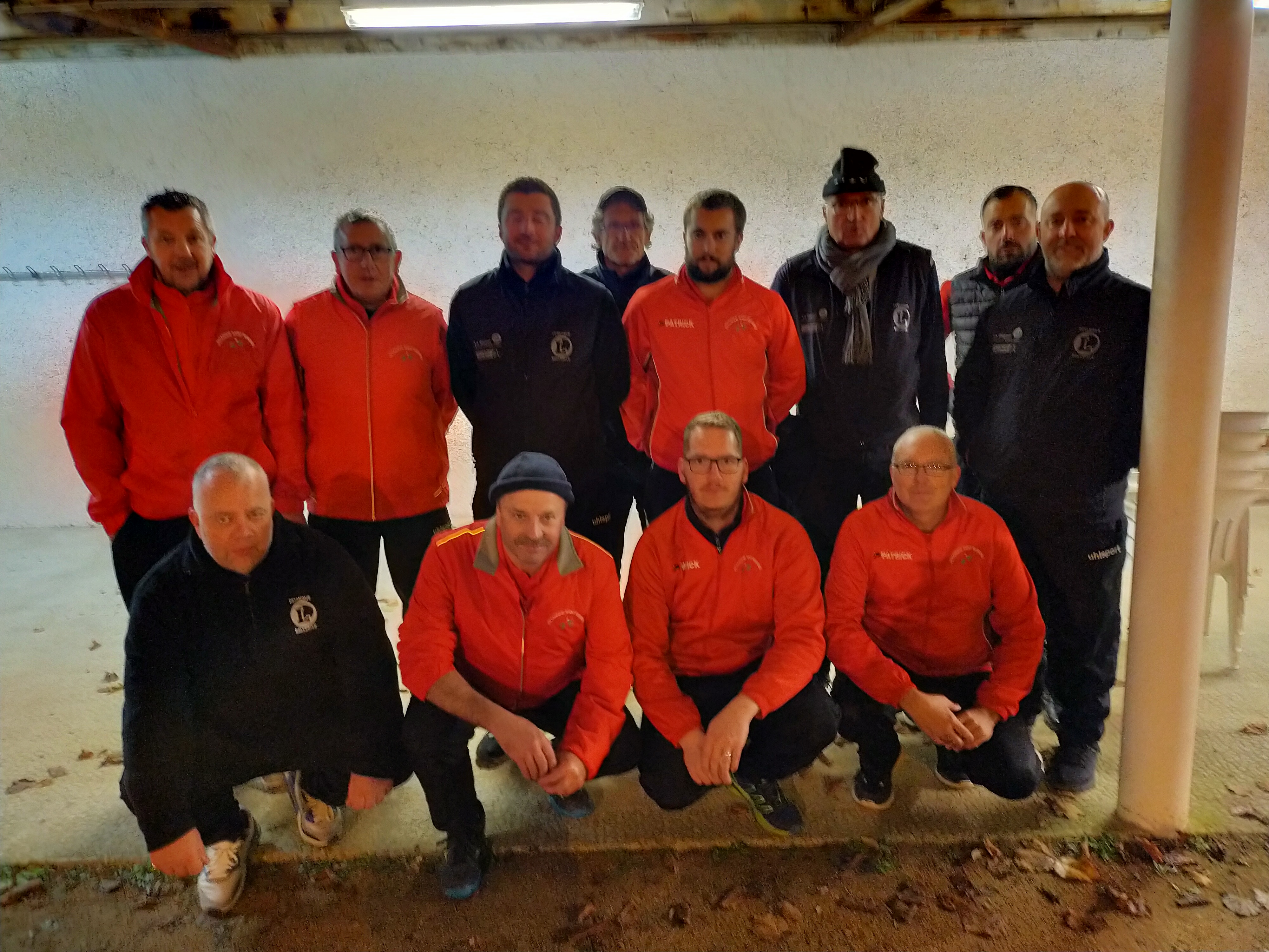 La photo souvenir réalisée par Nicole, photographe d'un soir d'exploit ! La photo souvenir réalisée par Nicole, photographe d'un soir d'exploit !