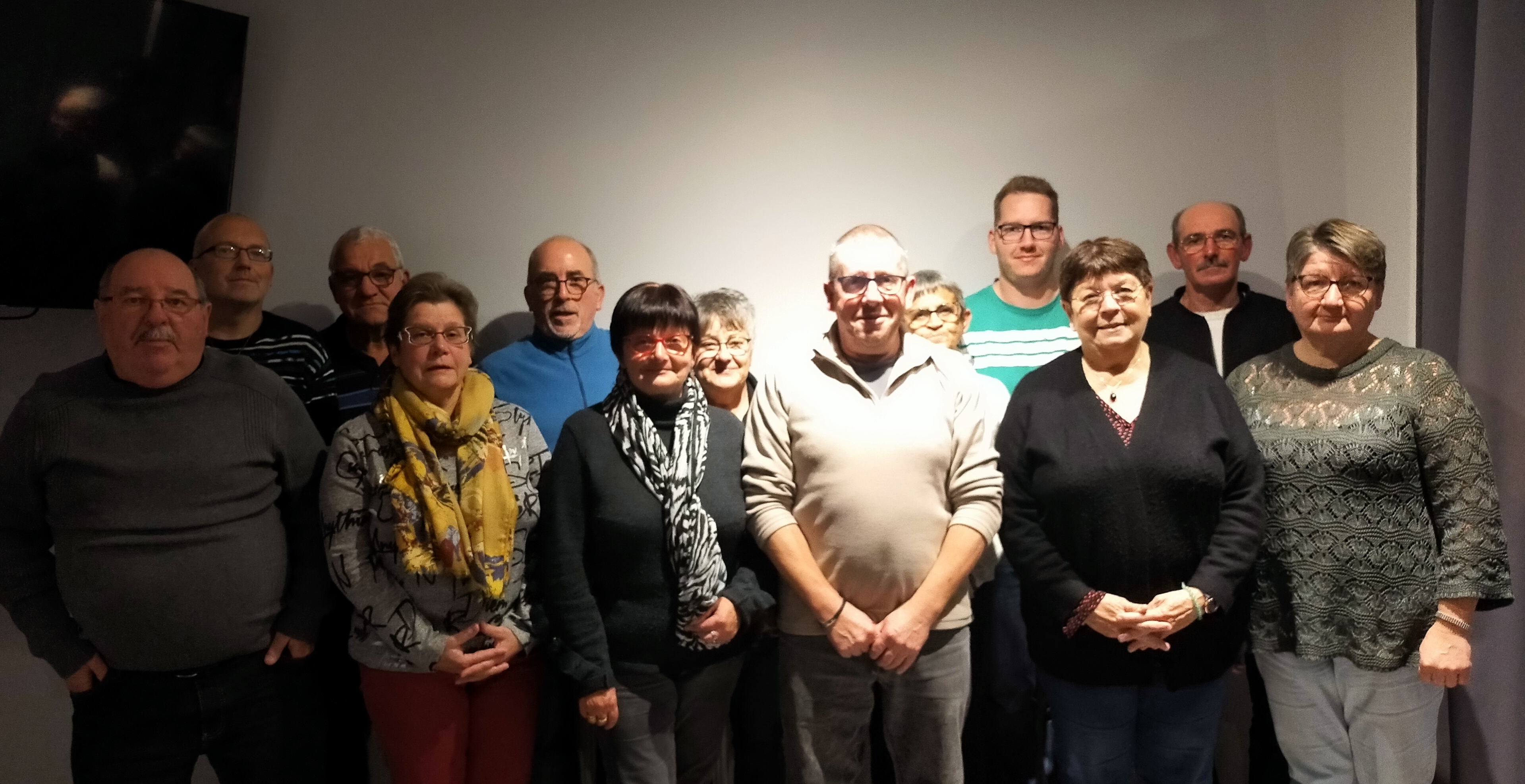 Le nouveau comité directeur réuni pour la photo souvenir. Le nouveau comité directeur réuni pour la photo souvenir.