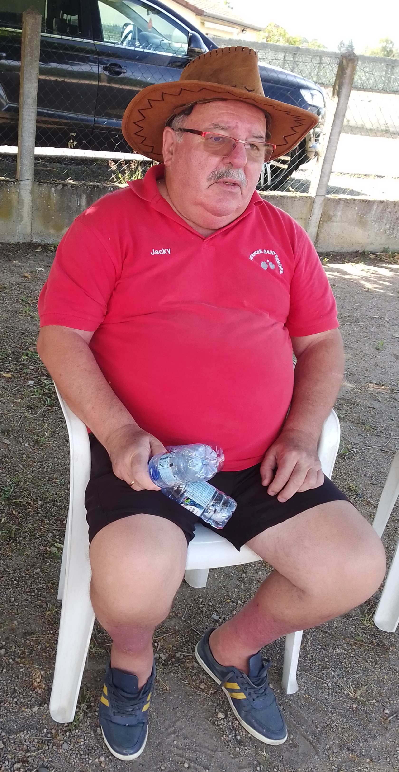 Il faisait très chaud n'est ce pas Cap'taine Merlot ! Il faisait très chaud n'est ce pas Cap'taine Merlot !