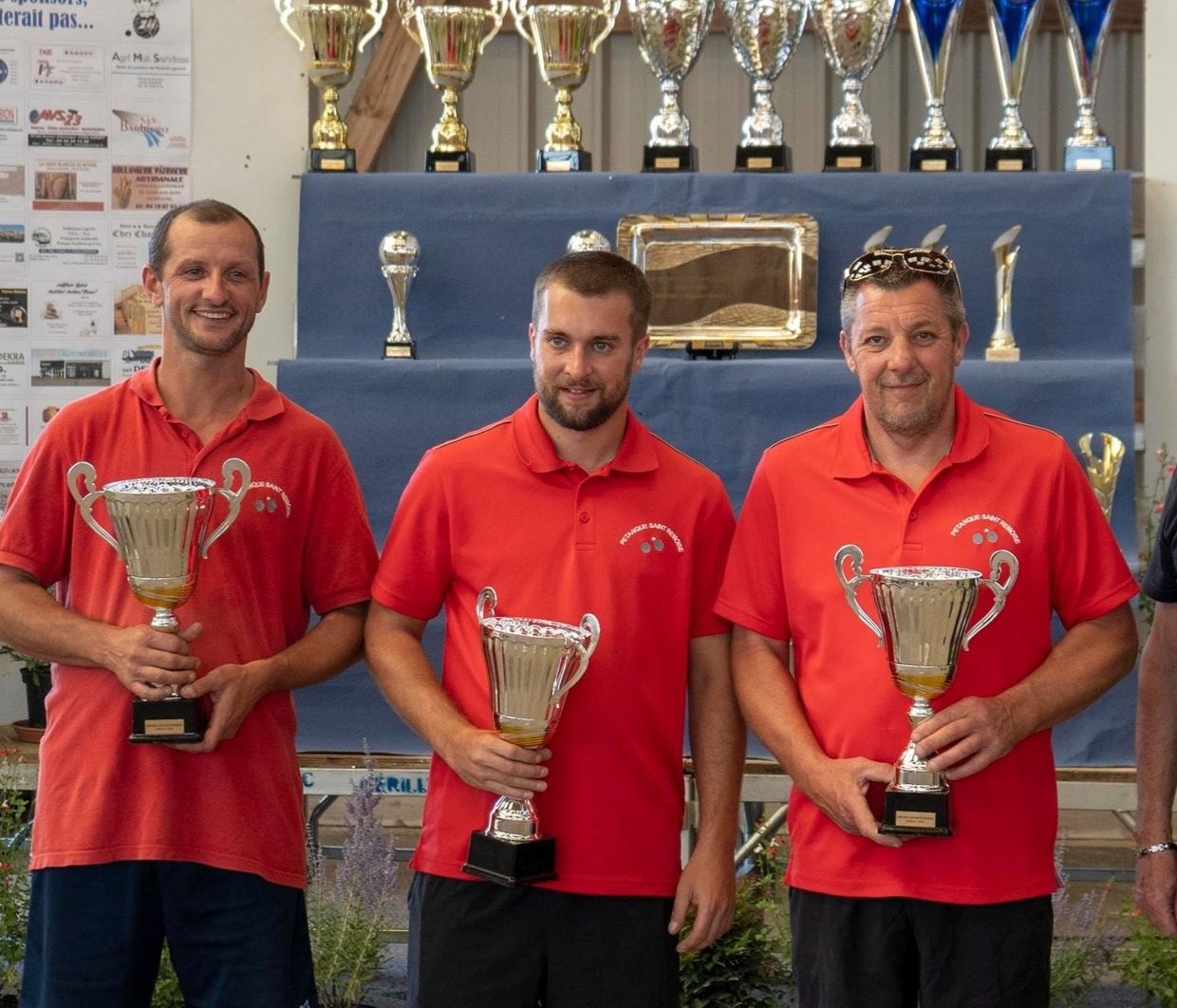 Christophe, Jordan et Lionel lors de la remise des récompenses. Christophe, Jordan et Lionel lors de la remise des récompenses.