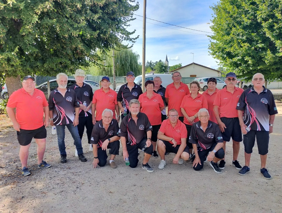 LES VETERANS PRENNENT LEUR REVANCHE FACE A PARAY SOUS BRIAILLES EN CHAMPIONNAT DES CLUBS LES VETERANS PRENNENT LEUR REVANCHE FACE A PARAY SOUS BRIAILLES EN CHAMPIONNAT DES CLUBS