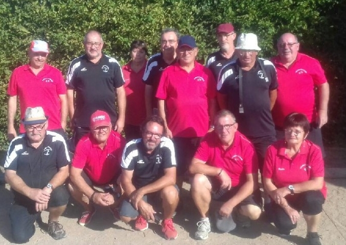 DEFAITE DES VÉTÉRANS FACE A MONTMARAULT EN CHAMPIONNAT DES CLUBS DEFAITE DES VÉTÉRANS FACE A MONTMARAULT EN CHAMPIONNAT DES CLUBS