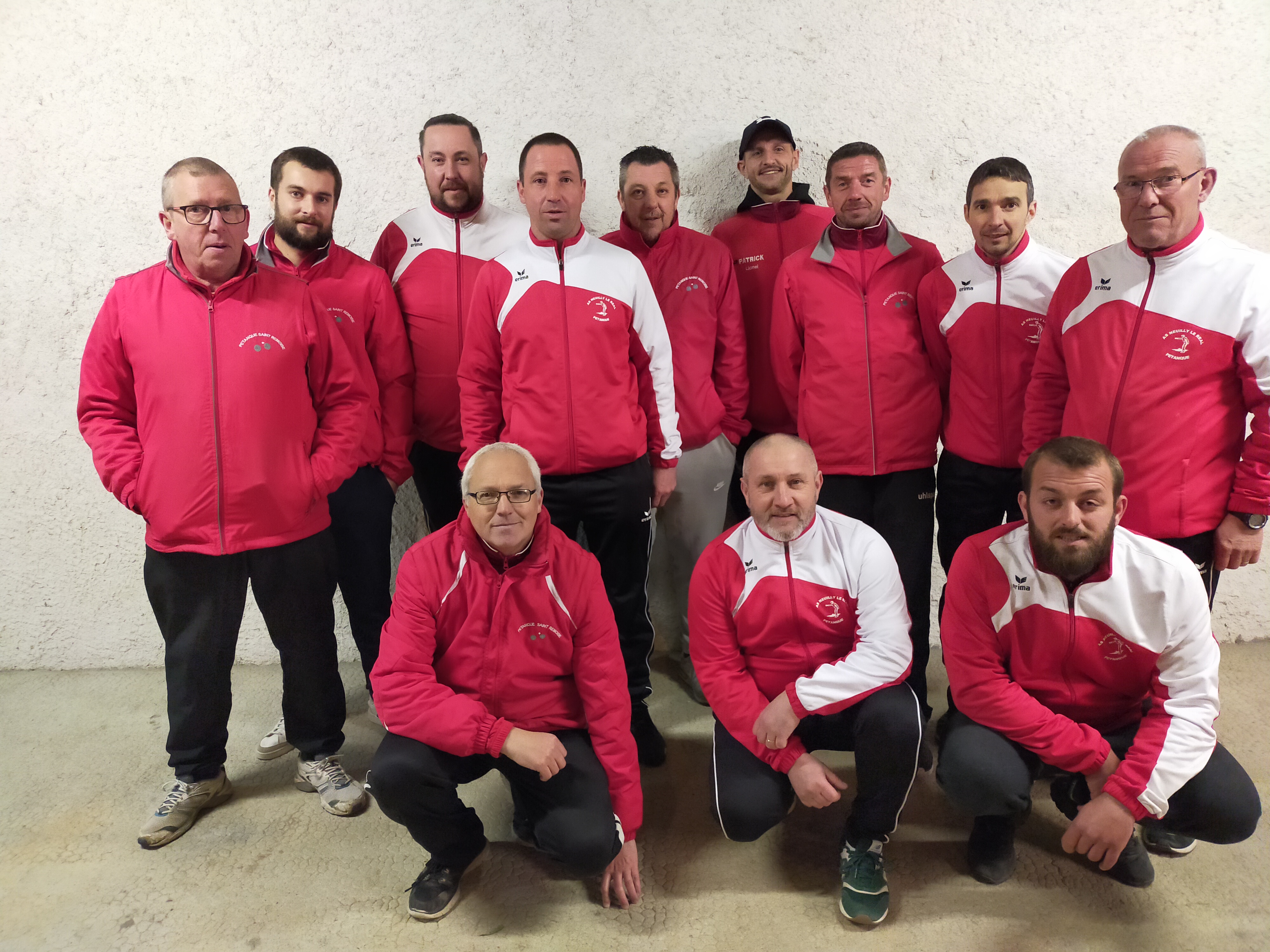 DÉFAITE DES SÉNIORS EN COUPE D'ALLIER FACE À NEUILLY LE RÉAL DÉFAITE DES SÉNIORS EN COUPE D'ALLIER FACE À NEUILLY LE RÉAL