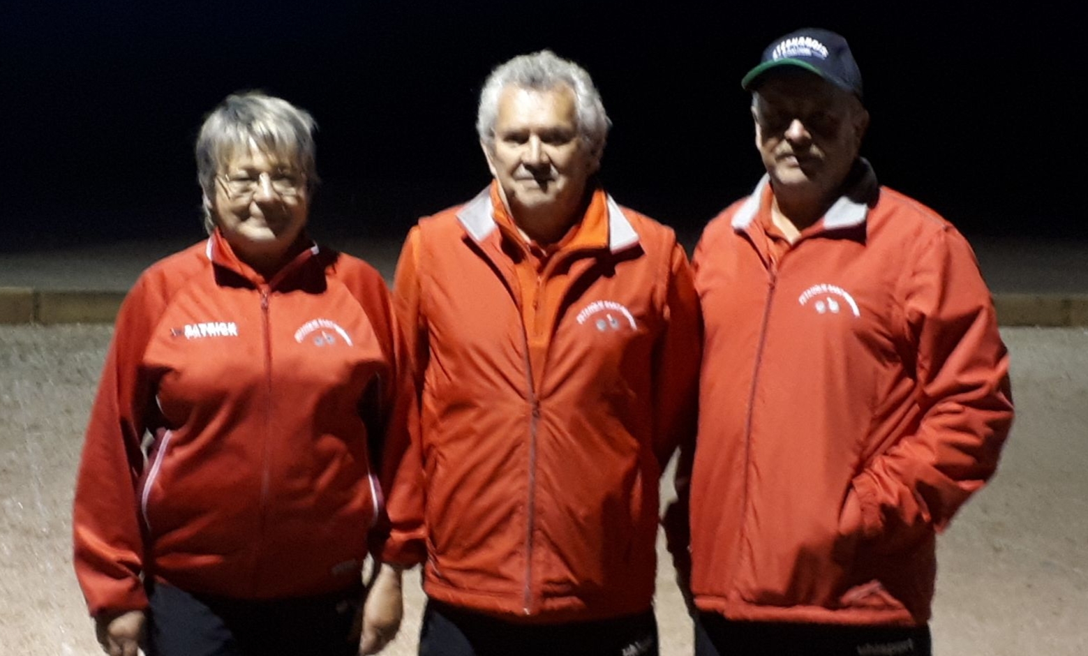 MONIQUE, CHRISTIAN ET KÉKÉ SE QUALIFIENT AUX CHAMPIONNATS D'ALLIER TRIPLETTE VÉTÉRANS A MONTAIGUET EN FOREZ MONIQUE, CHRISTIAN ET KÉKÉ SE QUALIFIENT AUX CHAMPIONNATS D'ALLIER TRIPLETTE VÉTÉRANS A MONTAIGUET EN FOREZ