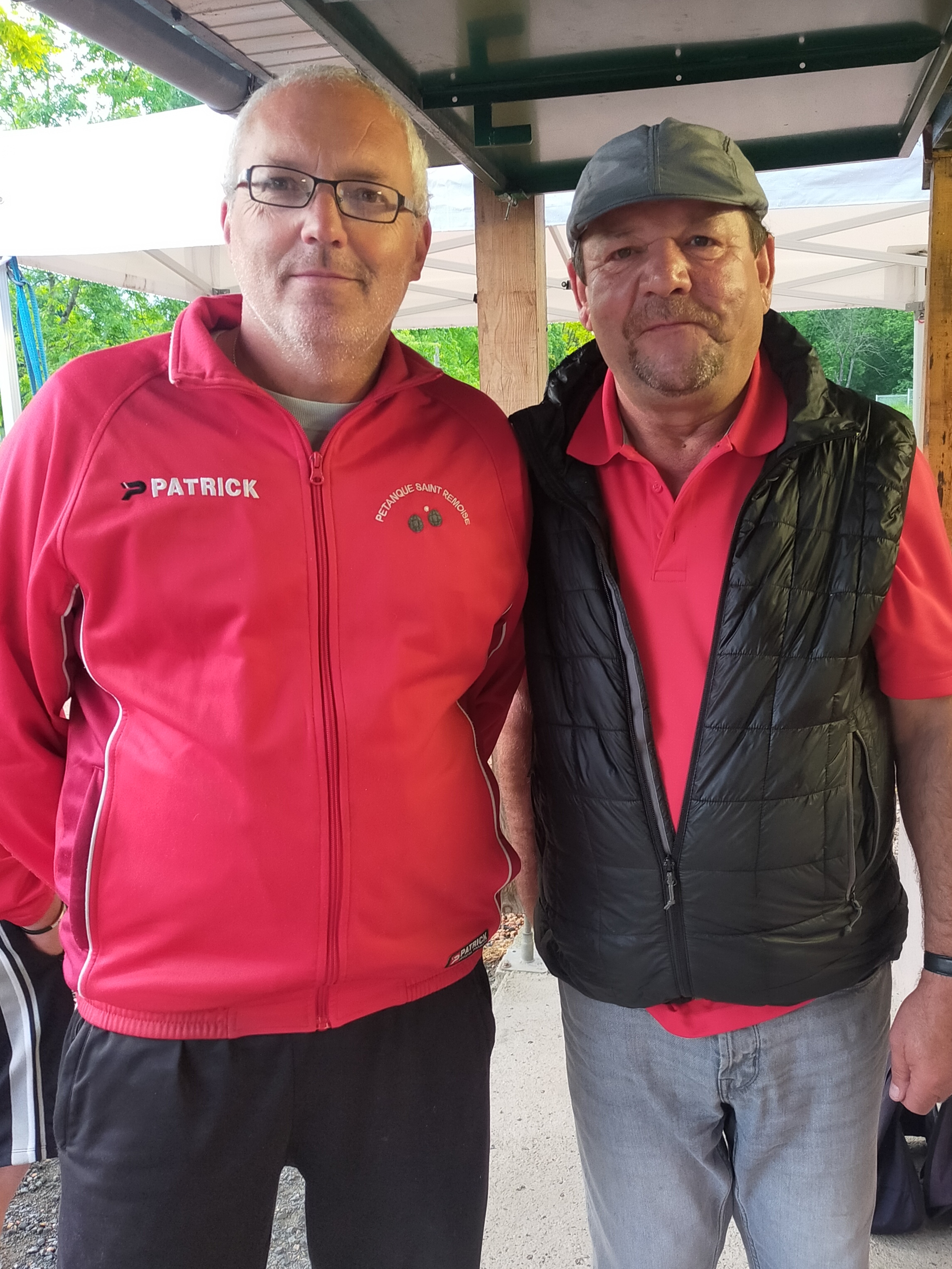 DANIEL ET ALAIN S'INCLINENT EN DEMIE FINALE DU CONCOURS (B) EN DOUBLETTE A VICHY RHUE DANIEL ET ALAIN S'INCLINENT EN DEMIE FINALE DU CONCOURS (B) EN DOUBLETTE A VICHY RHUE