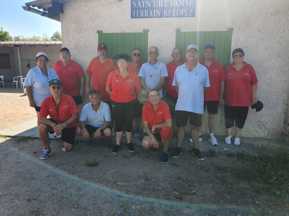 COURTE DÉFAITE DES VÉTÉRANS (B) FACE A LAPALISSE EN CHAMPIONNAT DES CLUBS COURTE DÉFAITE DES VÉTÉRANS (B) FACE A LAPALISSE EN CHAMPIONNAT DES CLUBS
