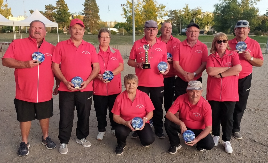 Les 10 membres de l'équipe championne d'Allier !