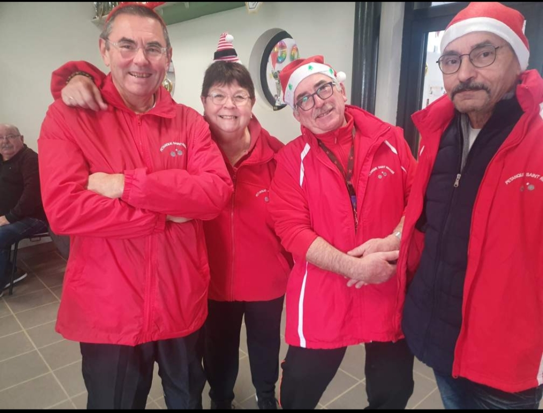 UN PANIER DE NOËL GARNI DE BONS MOMENTS DE CONVIVIALITÉ POUR LES PARTICIPANTS !