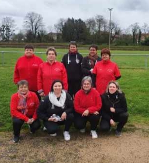 LES FÉMININES (A) S'INCLINENT A CHARMES EN COUPE D'ALLIER LES FÉMININES (A) S'INCLINENT A CHARMES EN COUPE D'ALLIER