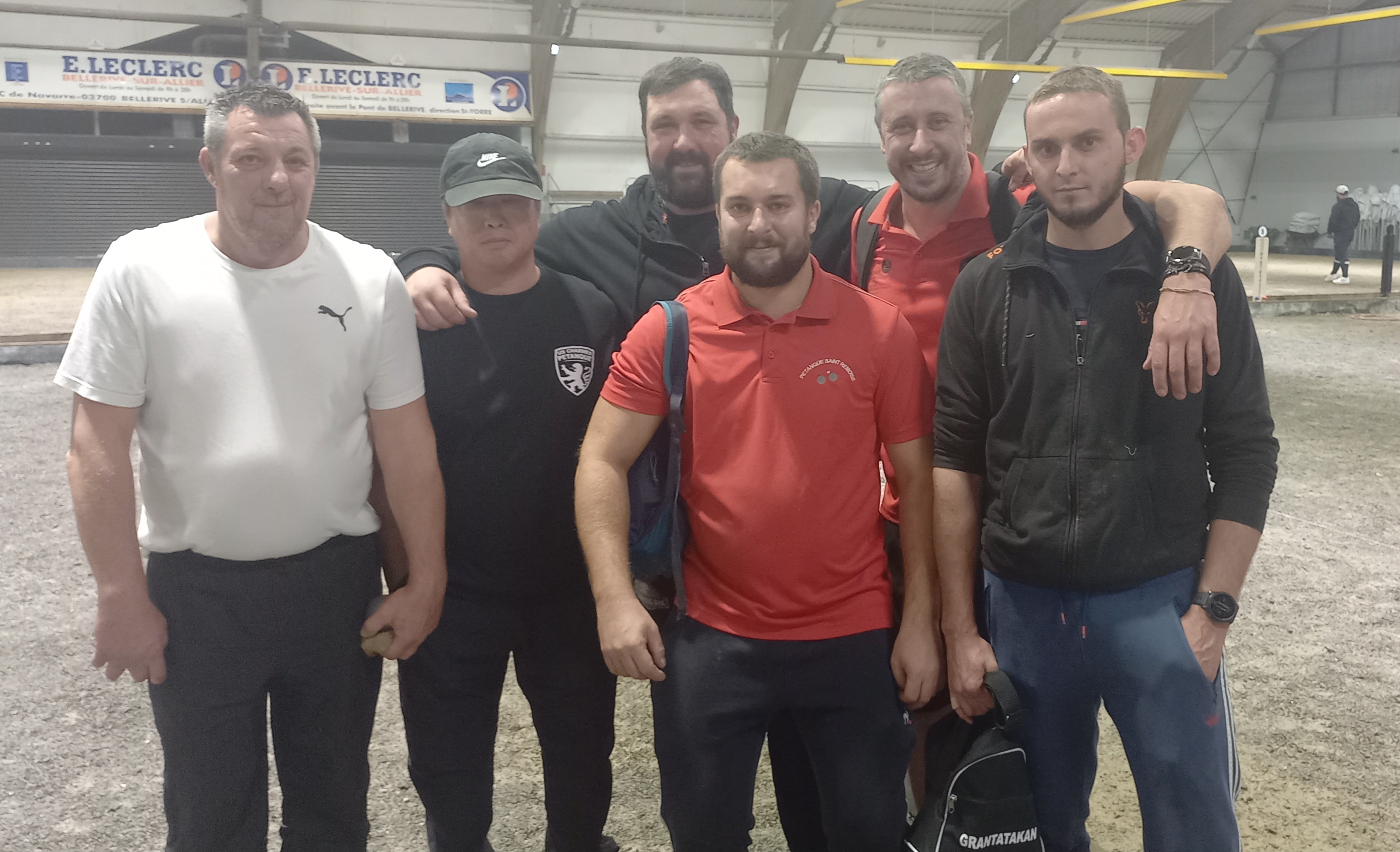 Lionel et Jordan nos finalistes saint rémois avec les gagnants du concours C. Lionel et Jordan nos finalistes saint rémois avec les gagnants du concours C.