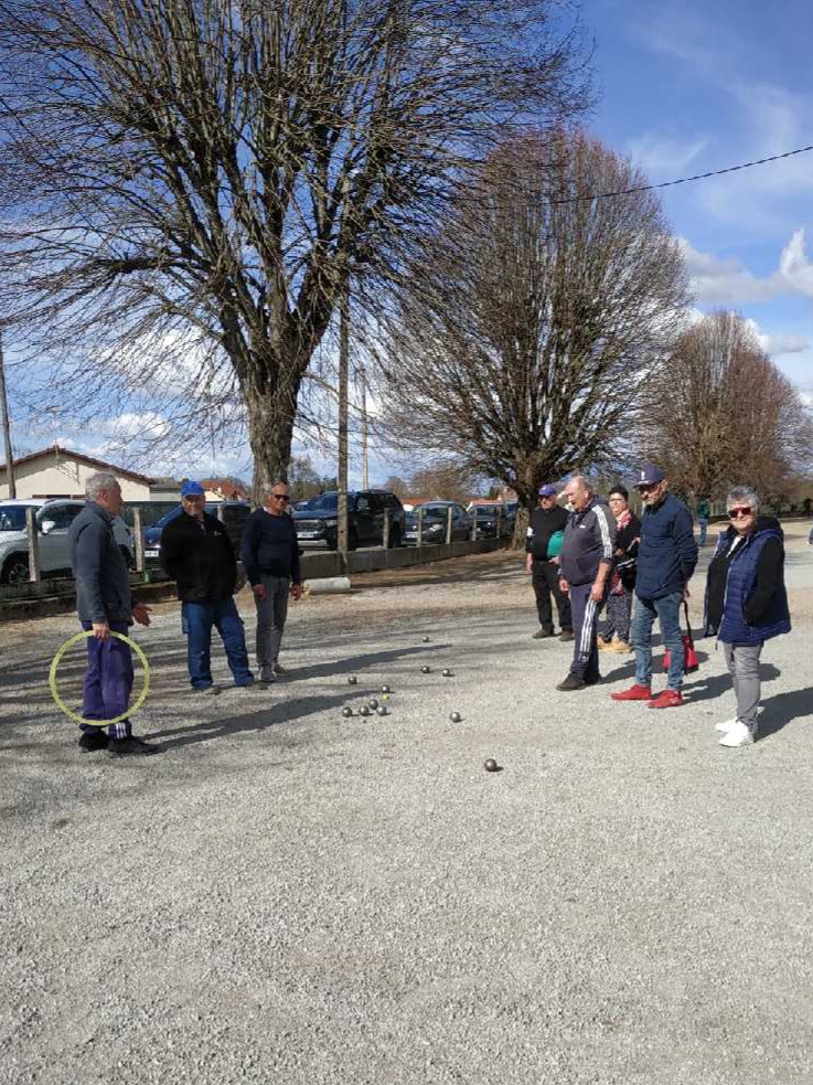 Nos amis ont testé le nouveau terrain sous le soleil !