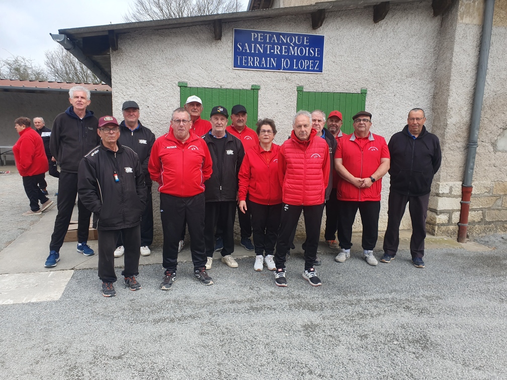 LES VÉTÉRANS (A) ÉCRASENT SALIGNY EN CHAMPIONNATS DES CLUBS