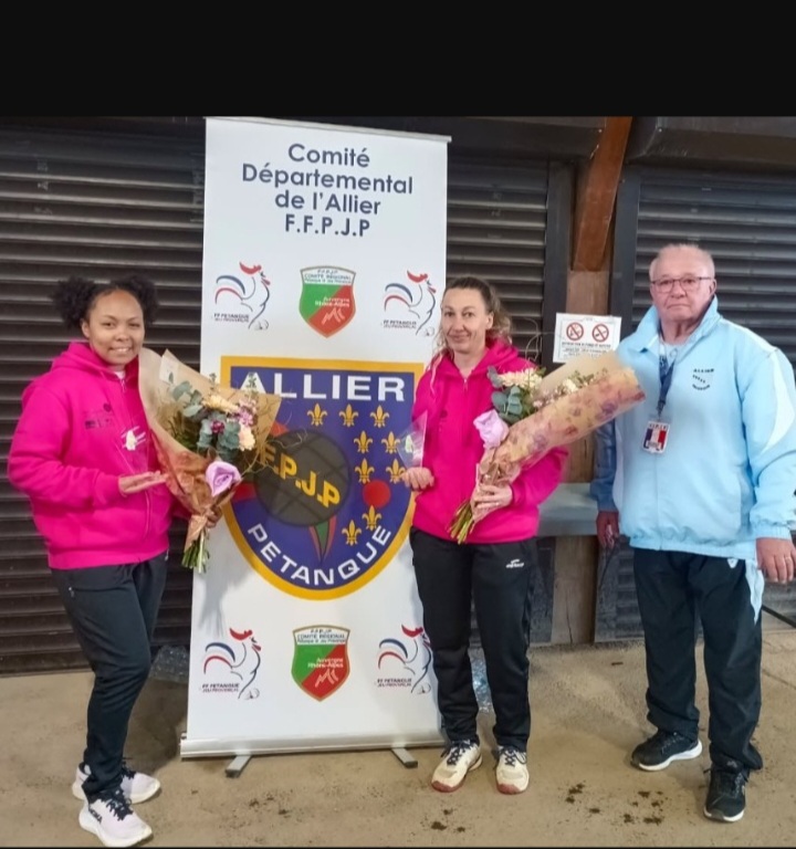 RÉSULTATS DE NOS LICENCIÉS AU CHAMPIONNAT D'ALLIER TÊTE A TÊTE SENIOR ET DOUBLETTE FÉMININ RÉSULTATS DE NOS LICENCIÉS AU CHAMPIONNAT D'ALLIER TÊTE A TÊTE SENIOR ET DOUBLETTE FÉMININ