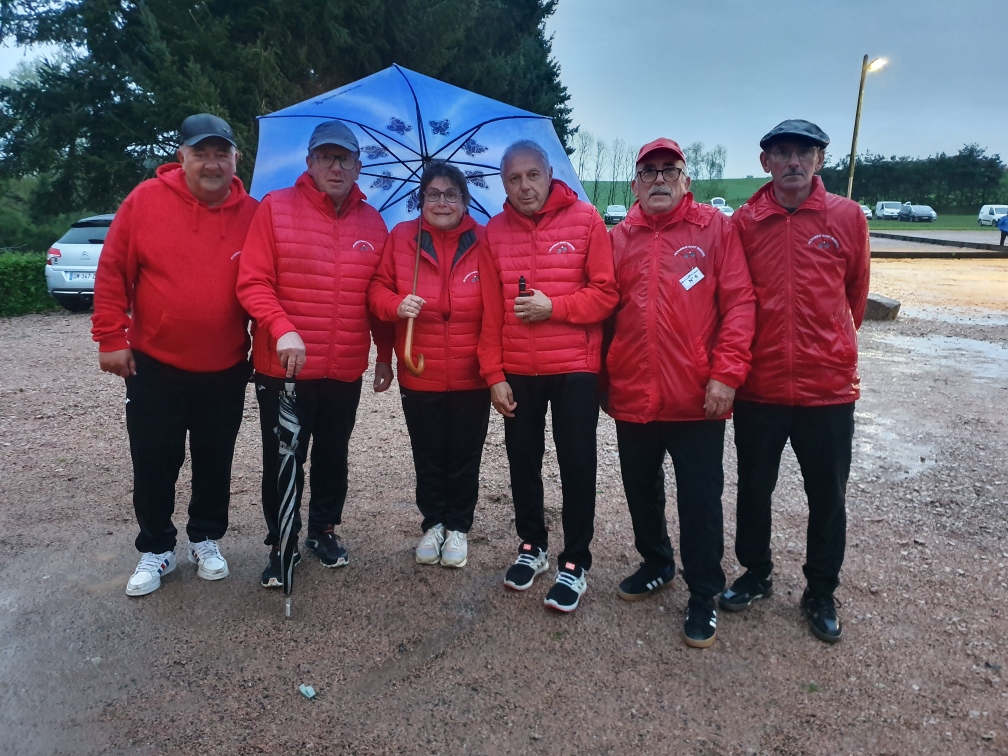 CHAMPIONNAT D'ALLIER TRIPLETTE VÉTÉRAN : CHRISTIAN,  POMPON ET CHERIF S'INCLINENT DE JUSTESSE FACE AUX CHAMPIONS D'ALLIER