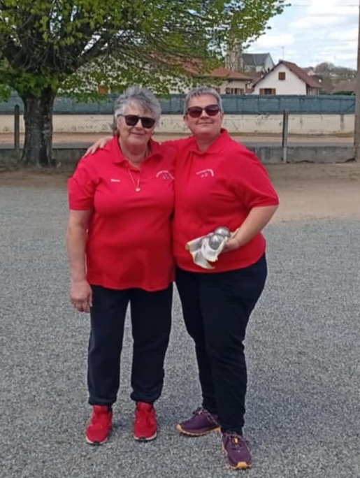 La doublette familiale entre tante et nièce a bien fonctionné lors de cette rencontre ! La doublette familiale entre tante et nièce a bien fonctionné lors de cette rencontre !