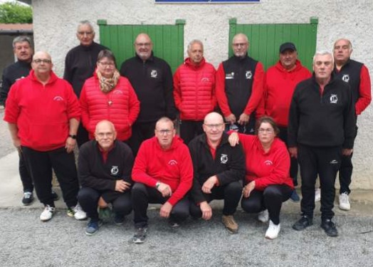 PREMIER FAUX PAS DE L'ÉQUIPE VÉTÉRAN (A) FACE A BELLERIVE EN CHAMPIONNAT DES CLUBS PREMIER FAUX PAS DE L'ÉQUIPE VÉTÉRAN (A) FACE A BELLERIVE EN CHAMPIONNAT DES CLUBS
