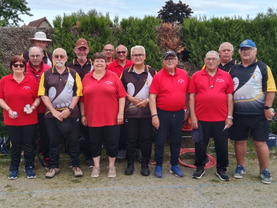 LES VÉTÉRANS (B) S'INCLINENT CONTRE TRONGET EN CHAMPIONNAT DES CLUBS LES VÉTÉRANS (B) S'INCLINENT CONTRE TRONGET EN CHAMPIONNAT DES CLUBS