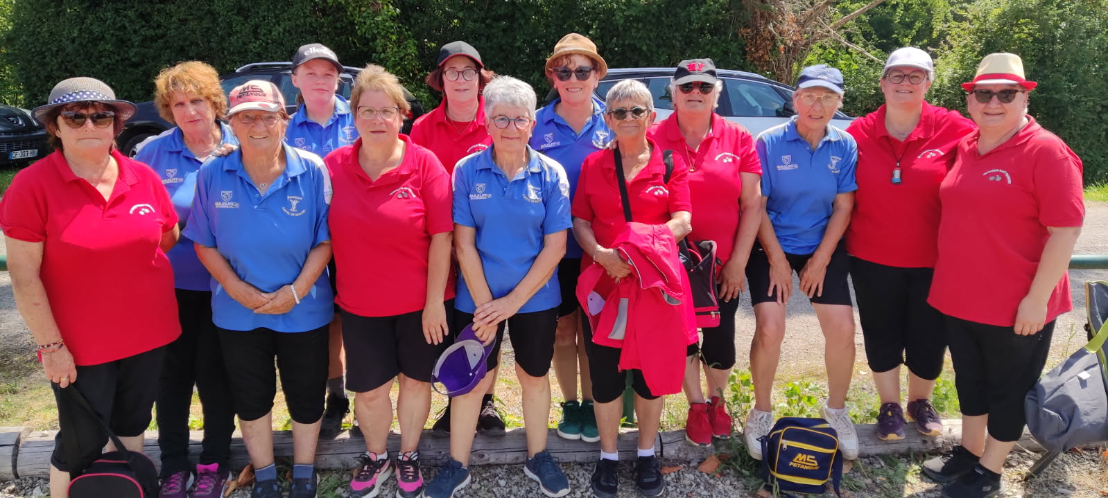 LES FÉMININES S'IMPOSENT FACE A CHATEL DE NEUVRE EN CHAMPIONNAT DES CLUBS LES FÉMININES S'IMPOSENT FACE A CHATEL DE NEUVRE EN CHAMPIONNAT DES CLUBS