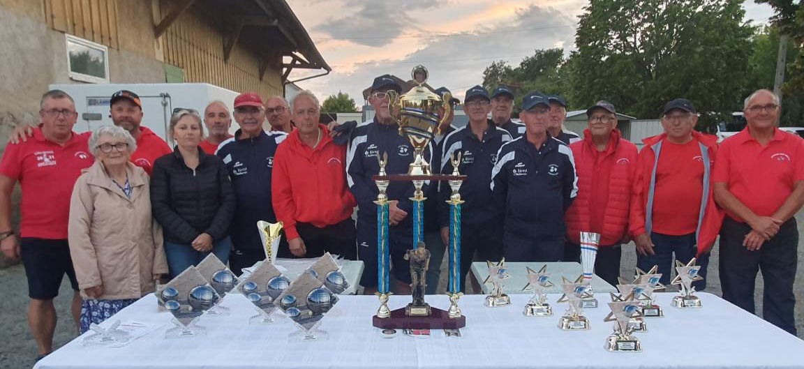 ABREST REMPORTE UNE NOUVELLE FOIS LE CHALLENGE SOUVENIR"T'AS L'BONJOUR D'ROLLAND ! " ABREST REMPORTE UNE NOUVELLE FOIS LE CHALLENGE SOUVENIR"T'AS L'BONJOUR D'ROLLAND ! "