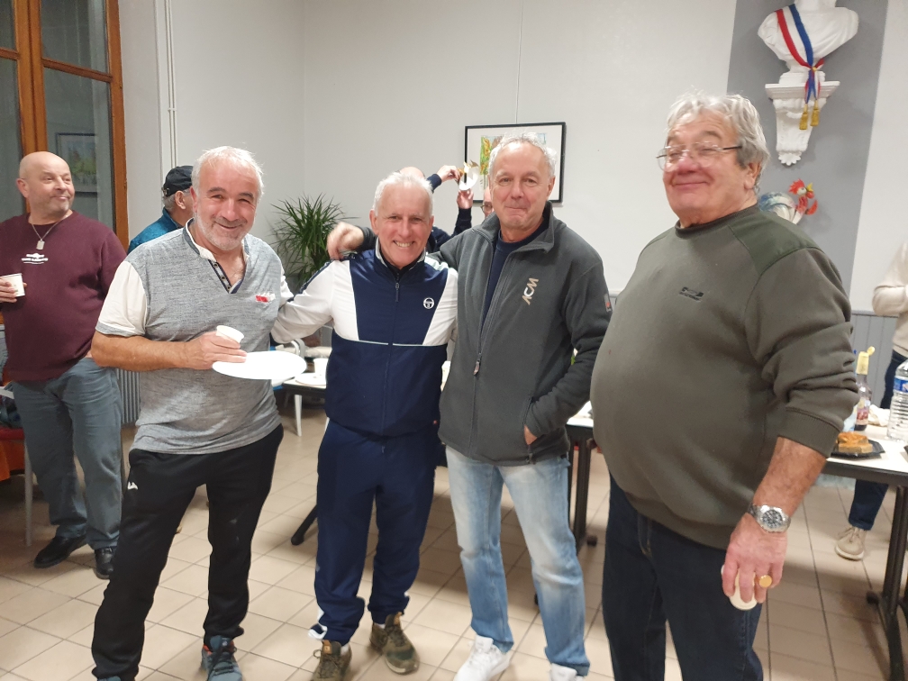 UNE TRENTAINE DE LICENCIÉS A PARTAGÉ LA GALETTE DES ROIS 