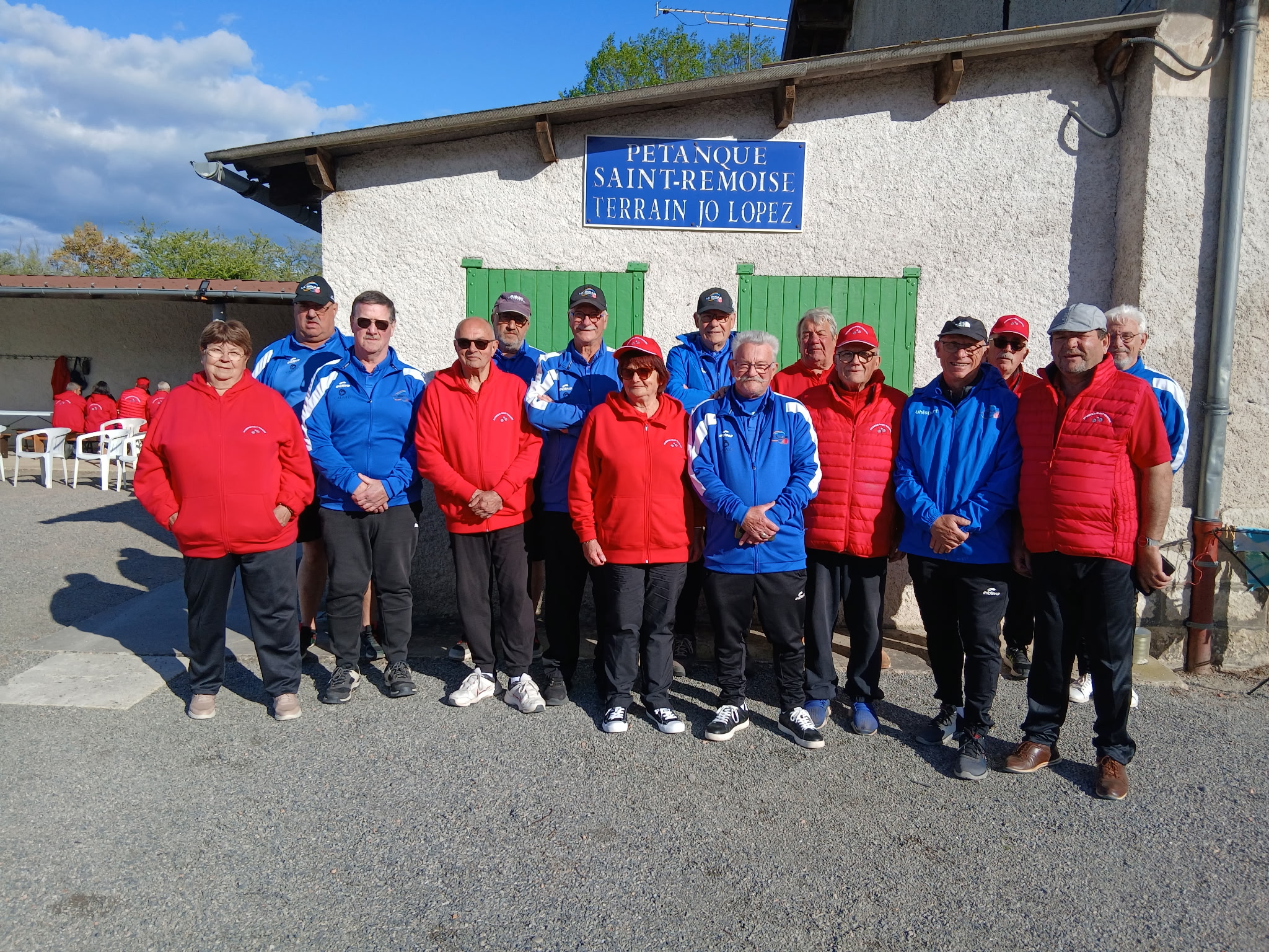 DEUX VICTOIRES ET UNE DÉFAITE POUR LES VÉTÉRANS EN CHAMPIONNAT DES CLUBS DEUX VICTOIRES ET UNE DÉFAITE POUR LES VÉTÉRANS EN CHAMPIONNAT DES CLUBS