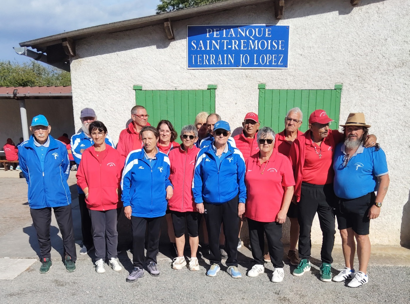 2 VICTOIRES ET UN MATCH NUL POUR LES VÉTÉRANS EN CHAMPIONNAT DES CLUBS 2 VICTOIRES ET UN MATCH NUL POUR LES VÉTÉRANS EN CHAMPIONNAT DES CLUBS